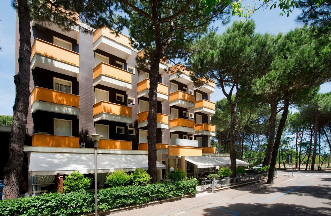 Hotel San Pietro Cervia Exterior photo